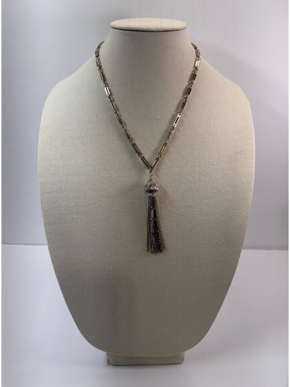 Vintage Kramer Silver Tone Tassel Necklace 20” Chain Dangle Pendant MCM